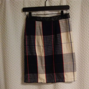 SIZE 14 PLAID SKIRT